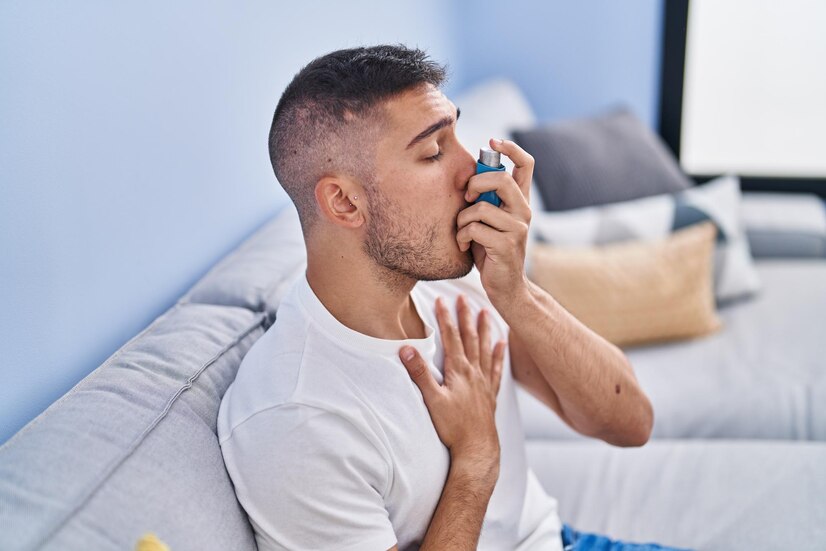 vyadhi_images/ashtma-shwash-man-using-inhaler_mAaZmTJ.jpg